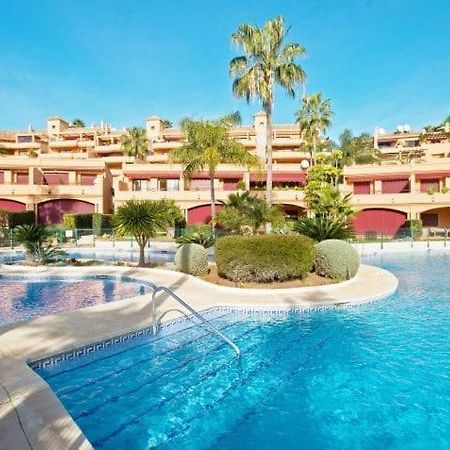 Vista Azul Apartment Estepona Exterior photo
