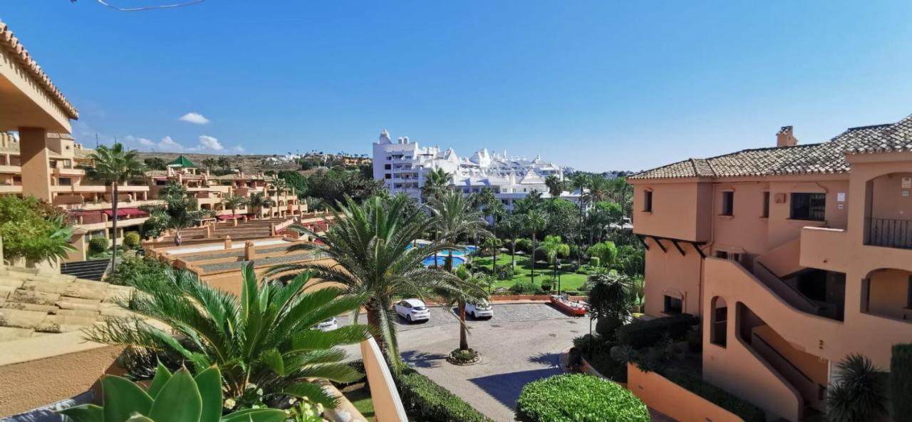 Vista Azul Apartment Estepona Exterior photo